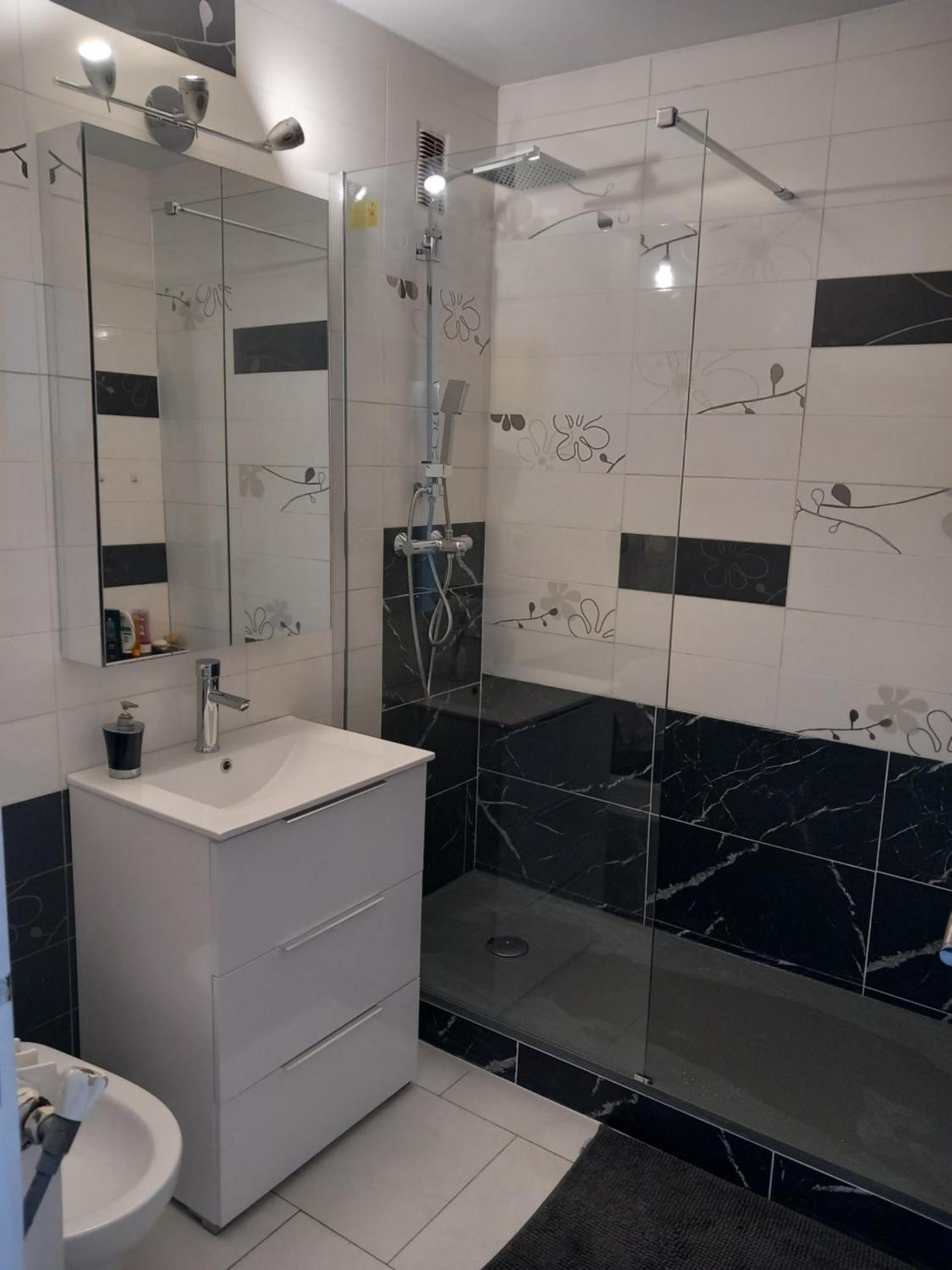 Chambre B2 Dans Un Appartement En Colocation Marsella Exterior foto